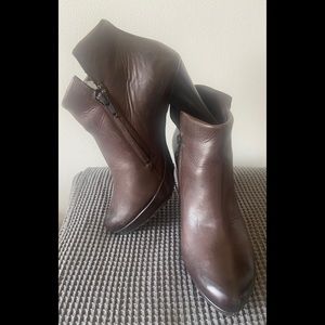 Paul green womens Alexa ankle boots size 4.5 7 US brown leather platform booties